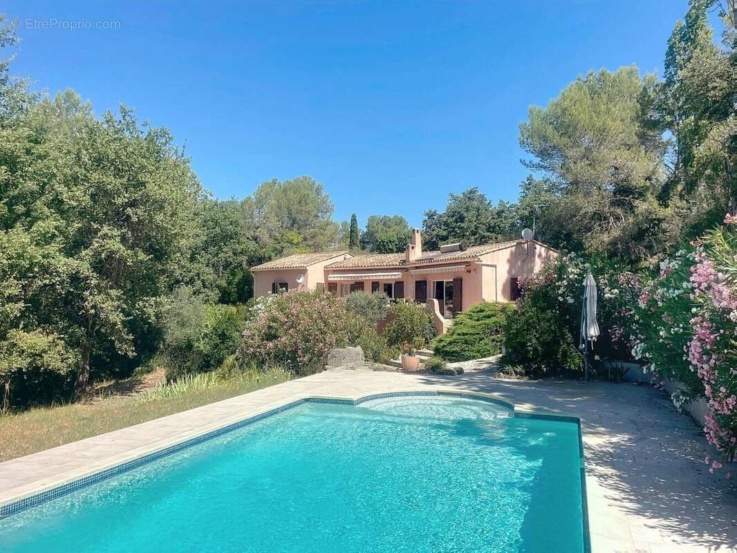 Photo 3 - Maison à BAGNOLS-EN-FORET