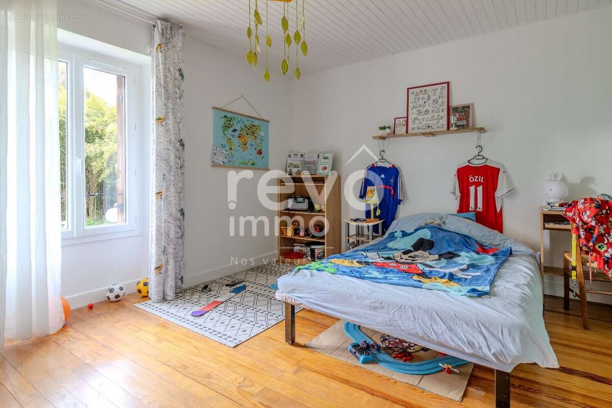 Maison à SAUVETERRE-DE-GUYENNE