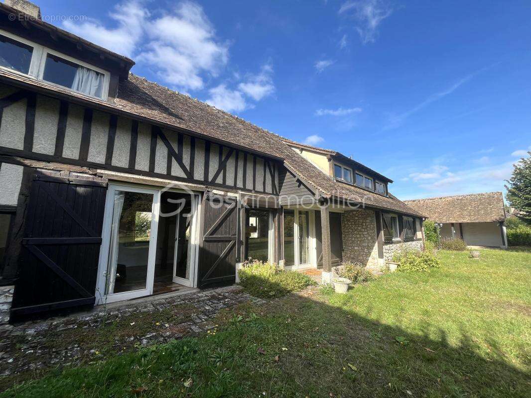 Maison à LA SAUSSAYE