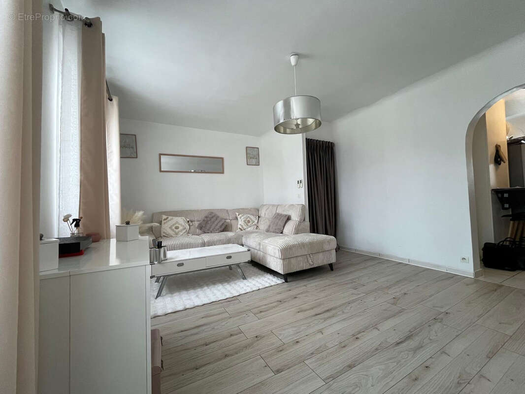 Appartement à MONTSOULT