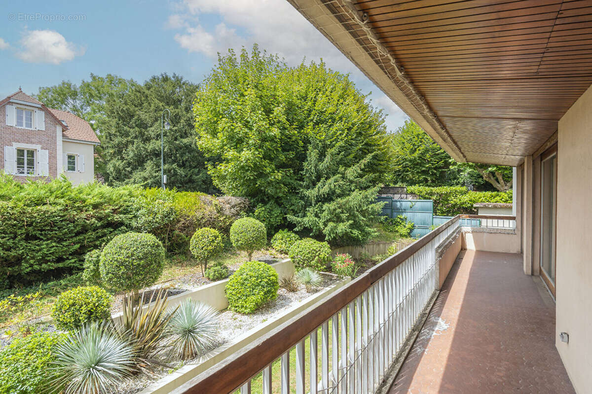 Appartement à GARCHES