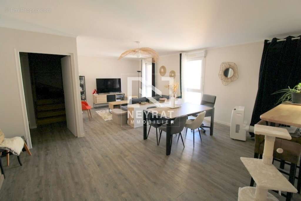 Appartement type 7 en duplex centre ville - photo 6