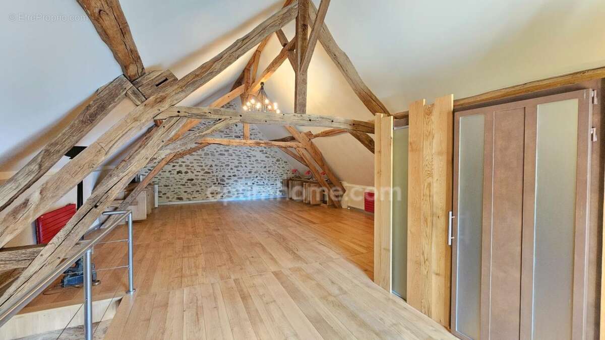 Dun le palestel superbe grange renovee avec gout a usage d'habitation et de garage - photo 7