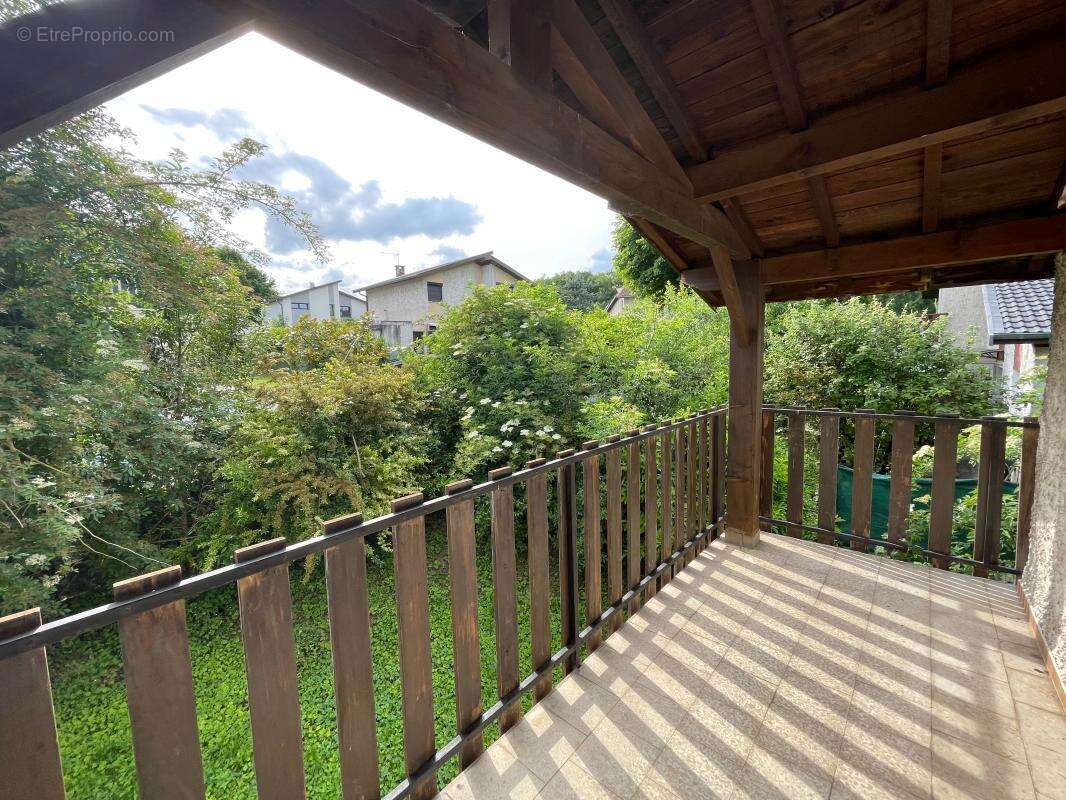 Maison à SAINTE-FOY-LES-LYON