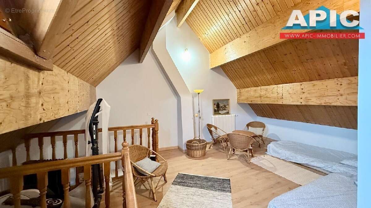Maison 229 m² à Groslay  - photo 10