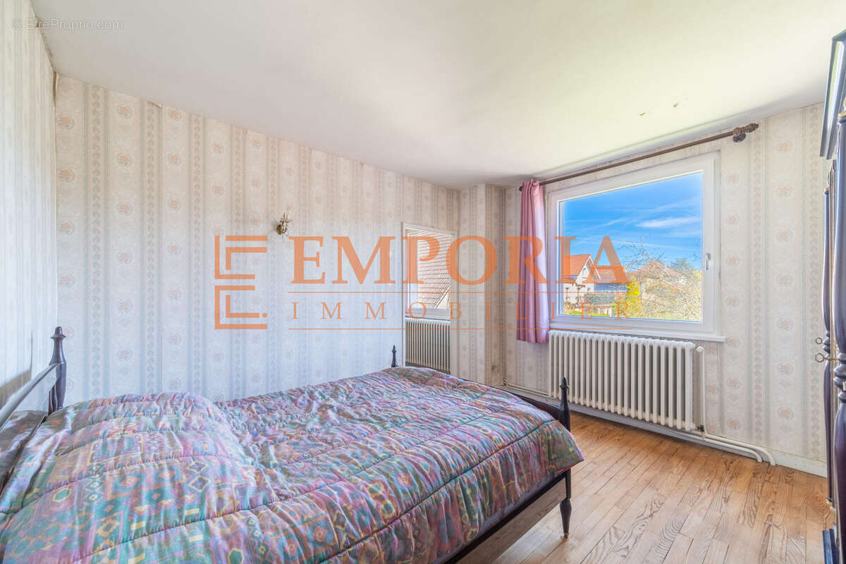 Maison 185 m² à Etupes  - photo 8