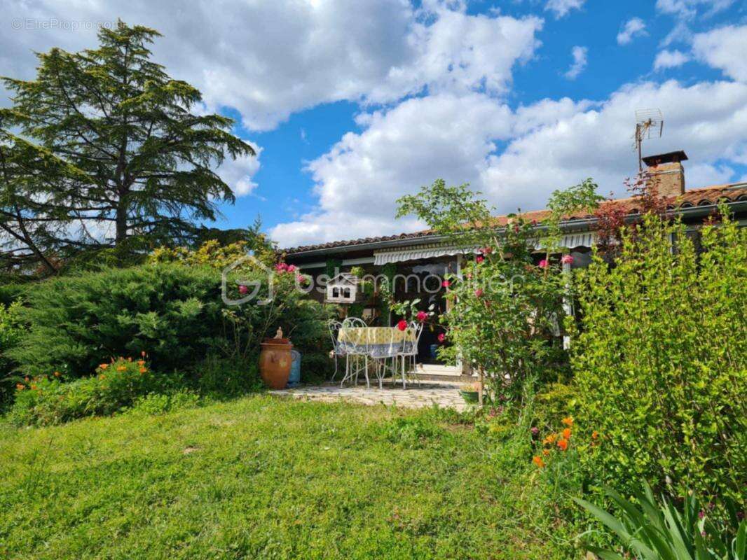 Maison à SIORAC-EN-PERIGORD