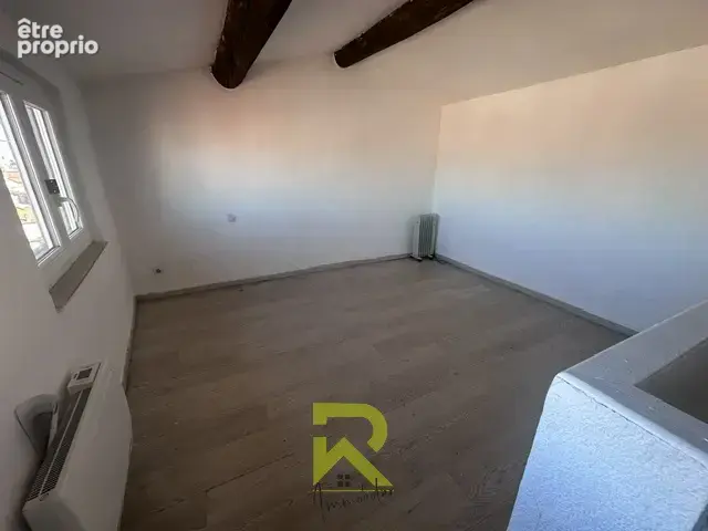 Appartement dans immeuble - photo 9