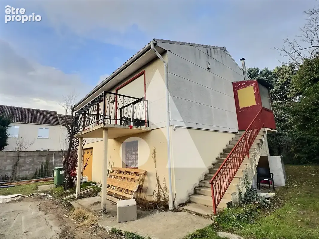 Maison à SARTROUVILLE