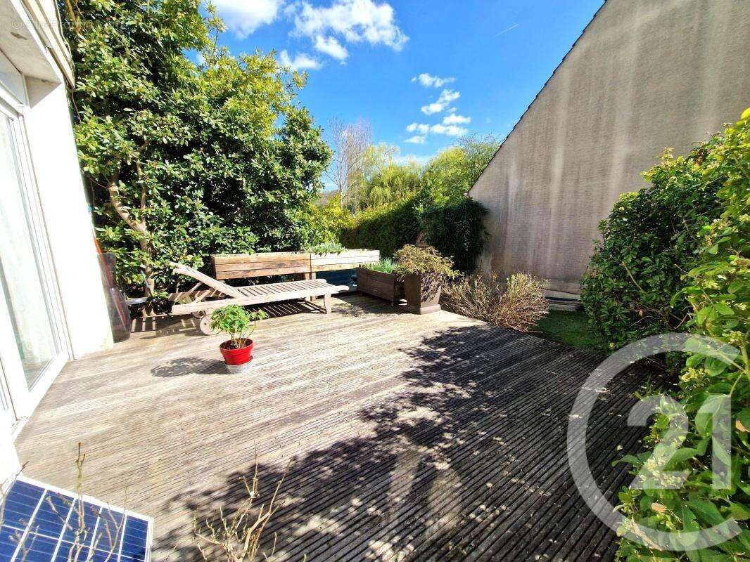 Maison à PONT-SAINTE-MAXENCE