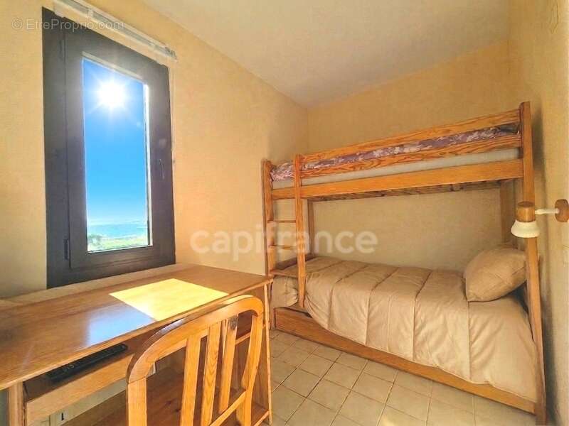 Appartement à SIX-FOURS-LES-PLAGES