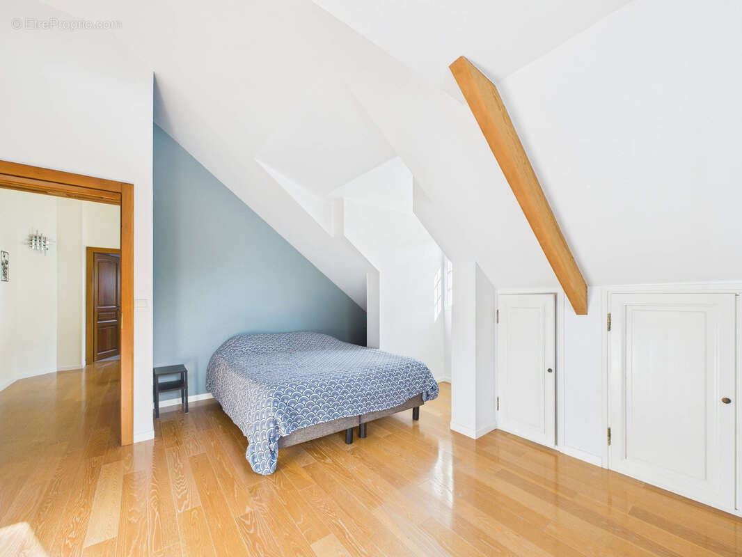 Maison à SAINT-PIERRE-DU-PERRAY