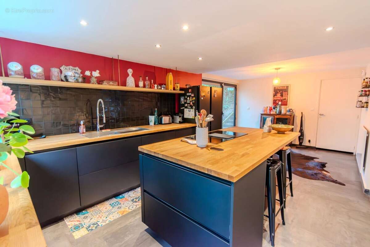 Maison à MONTMORENCY