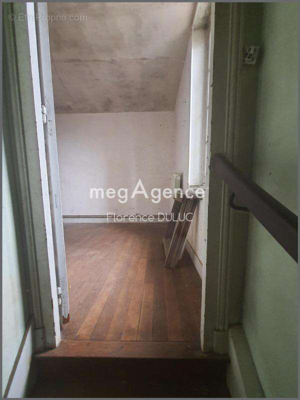A restaurer style garde-barriere avec jardin arbore - photo 7