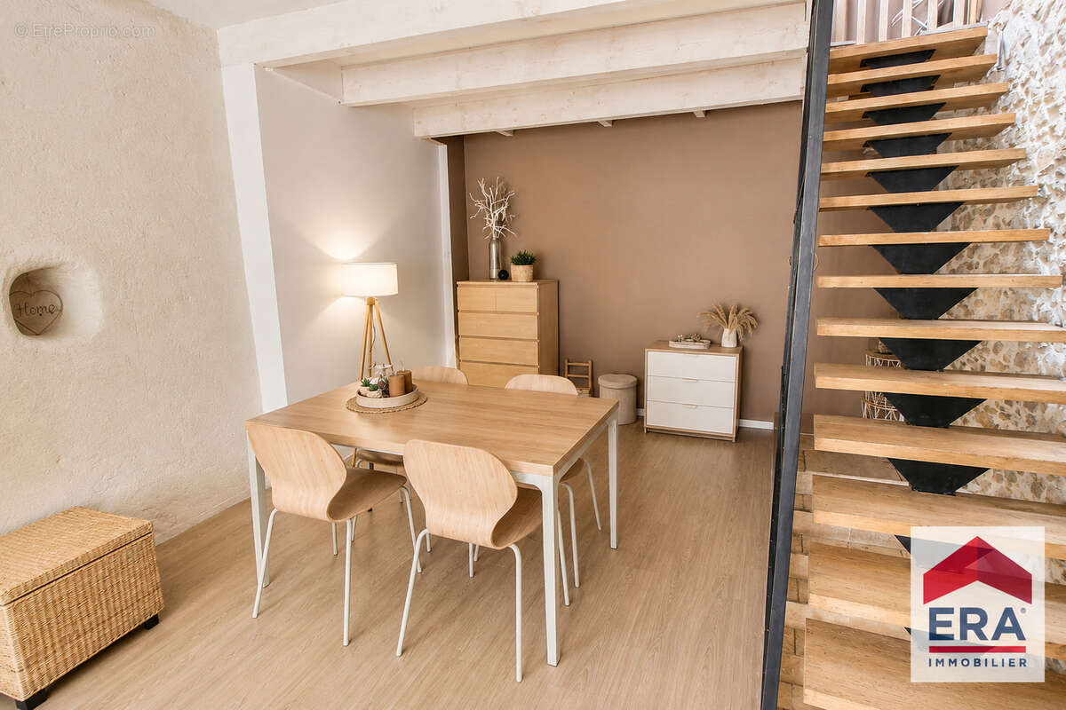 Maison à BOLLENE