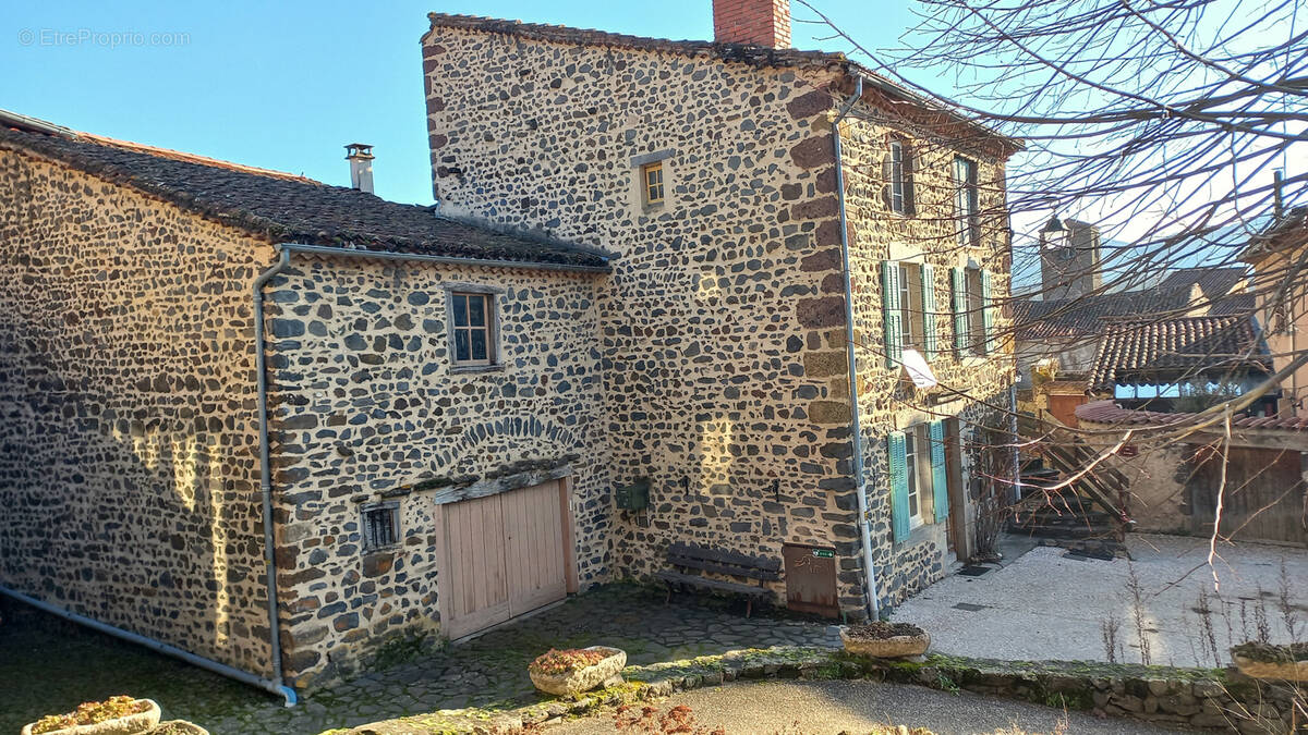 Maison à CHILHAC