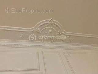 Neuilly-sur-Seine – Saint Dominique - 5 pièces haussmannien – 126 m² Carrez – Rez-de-chaussée calme et prêt à vivre - photo 7