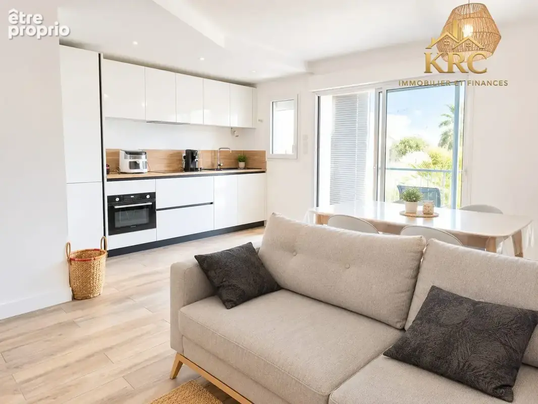 Appartement 3 pièces 56 m² à vendre à Le Grau-Du-Roi (30240) - photo 2