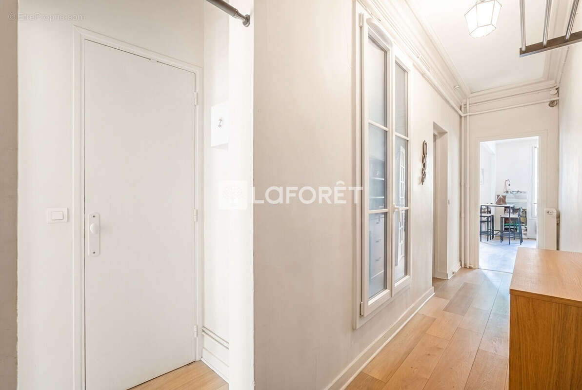 Appartement Paris 3 pièces 45.5 m2 - photo 9