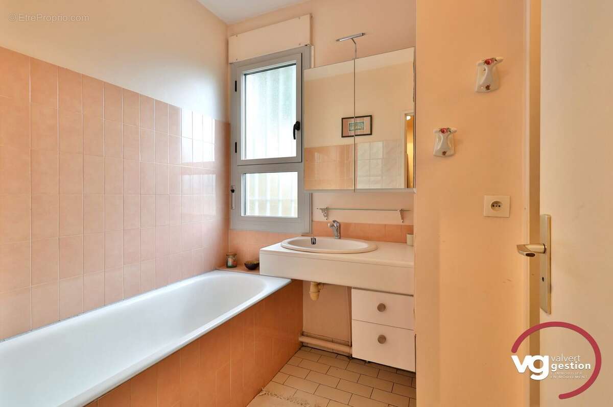 Appartement à TASSIN-LA-DEMI-LUNE