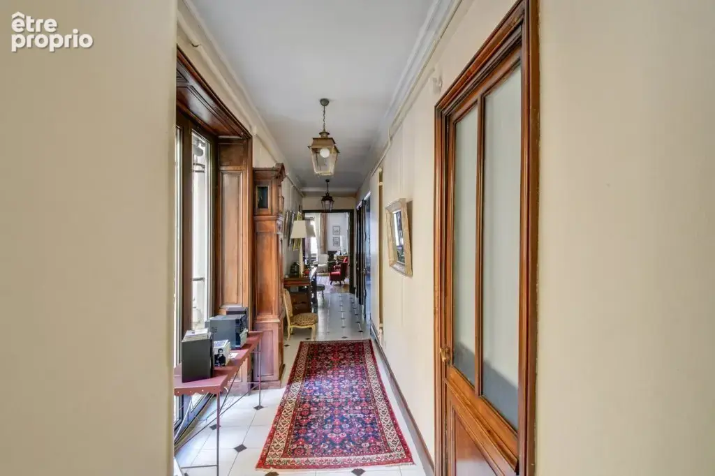 Appartement d'exception  de 238 m² avec jardin privatif - photo 6