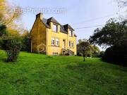 Maison à SAINT-HERNIN