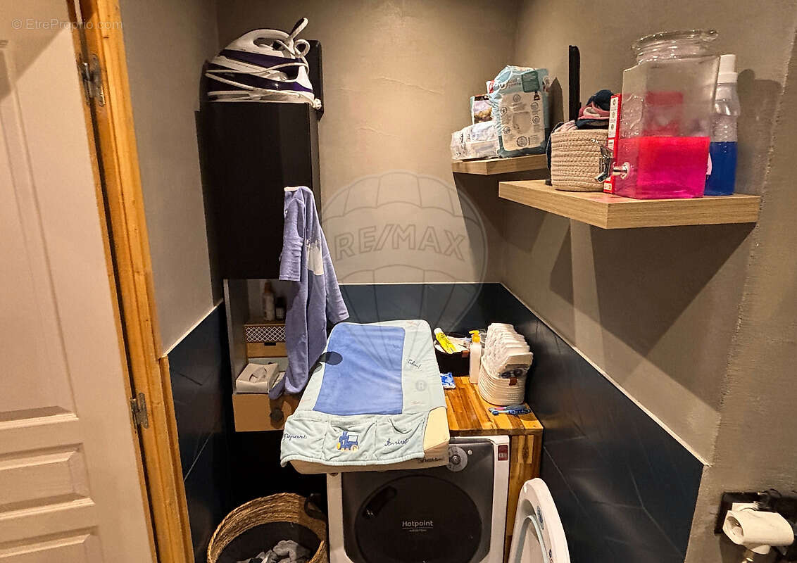 Appartement à MORILLON