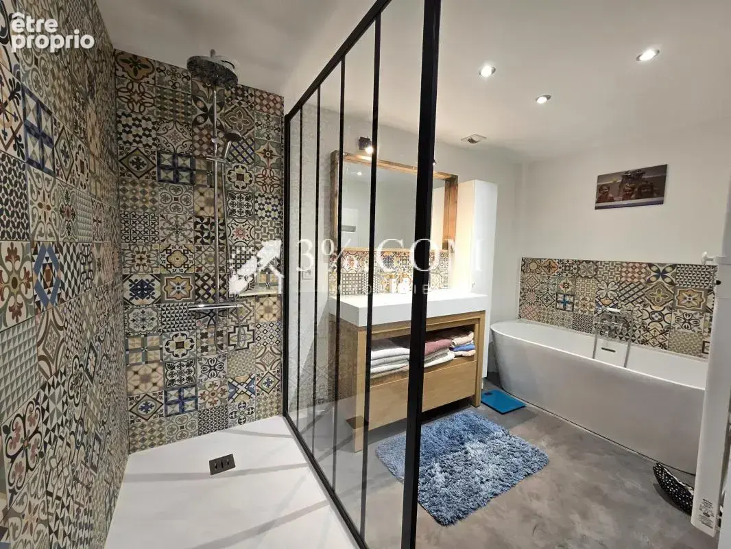 Loft de 145 m2 avec 3 Ch + place de parking - photo 6