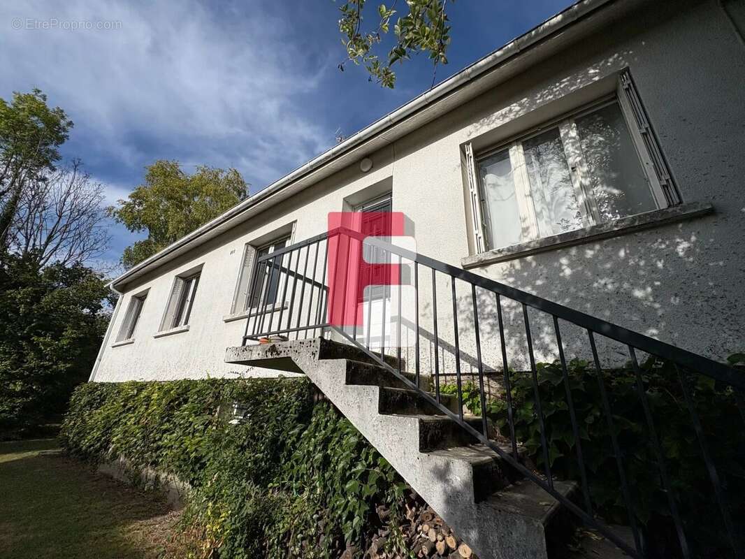 Maison à SAINT-ANDRE-LES-VERGERS