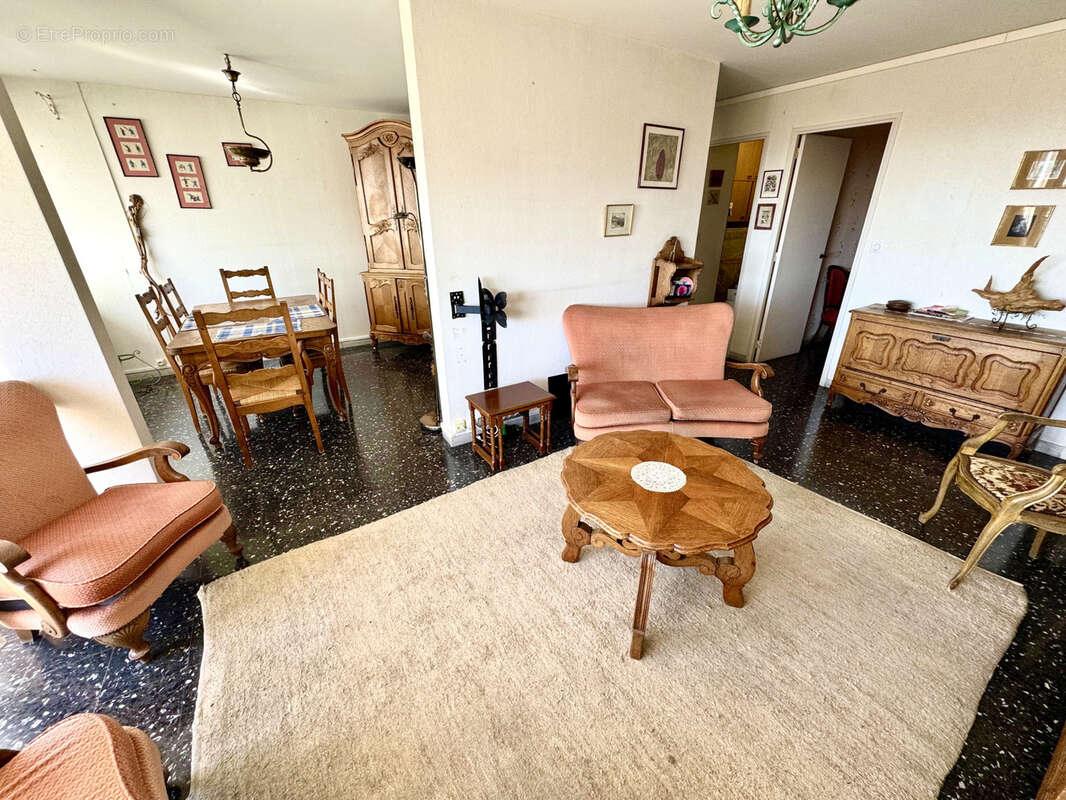 Appartement à MARSEILLE-9E