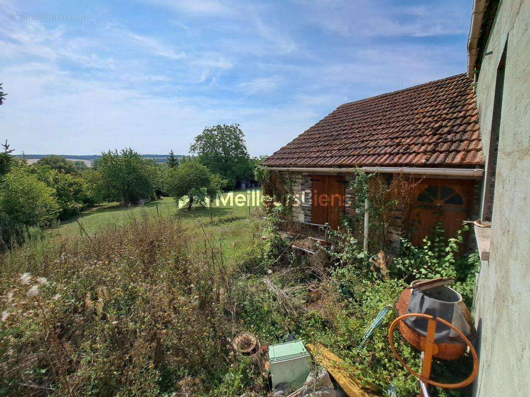 Maison à AIX-EN-OTHE