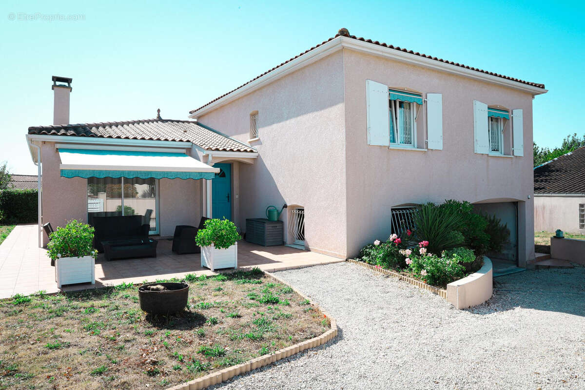 Maison à VAUX-SUR-MER