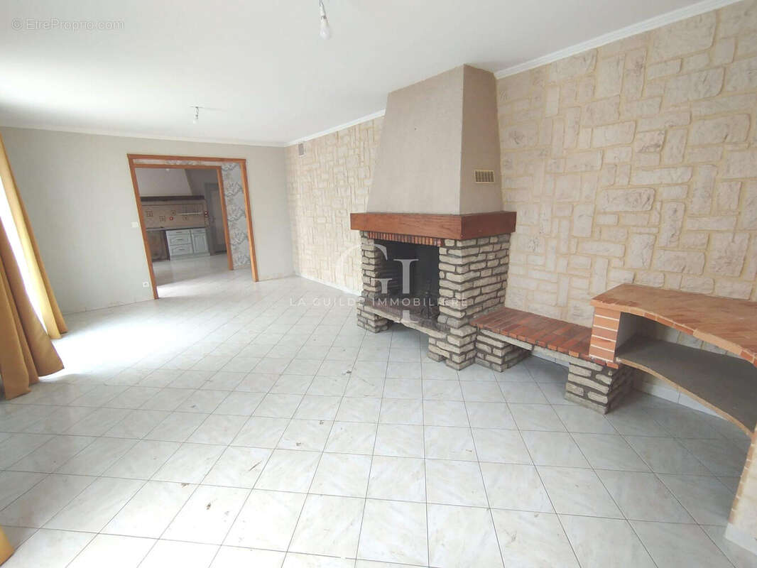 Maison 89 m² à Brion  - photo 2