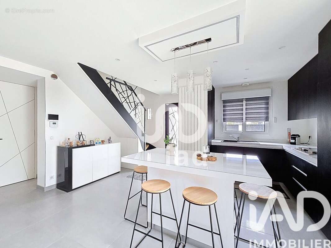 Photo 4 - Maison à GRETZ-ARMAINVILLIERS