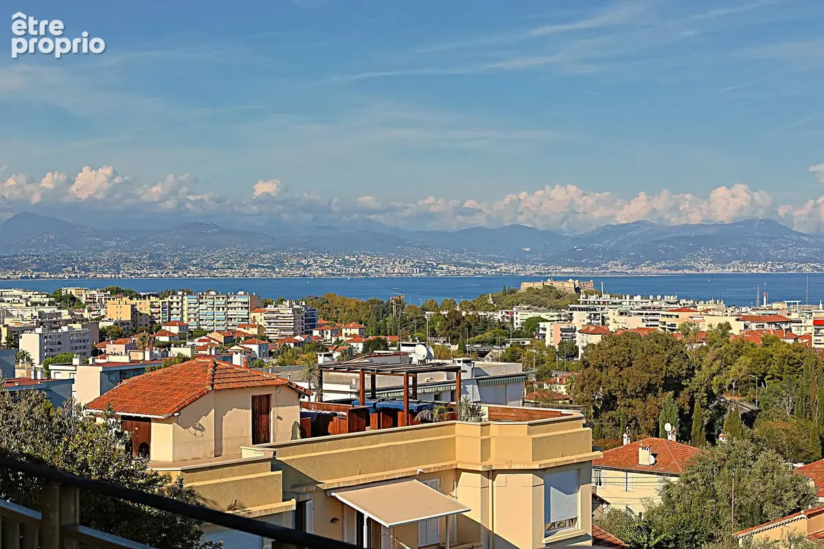 Antibes — badine  4 pièces  136 m²  terrasse 40 m²  vue panoramique exceptionnelle - photo 2
