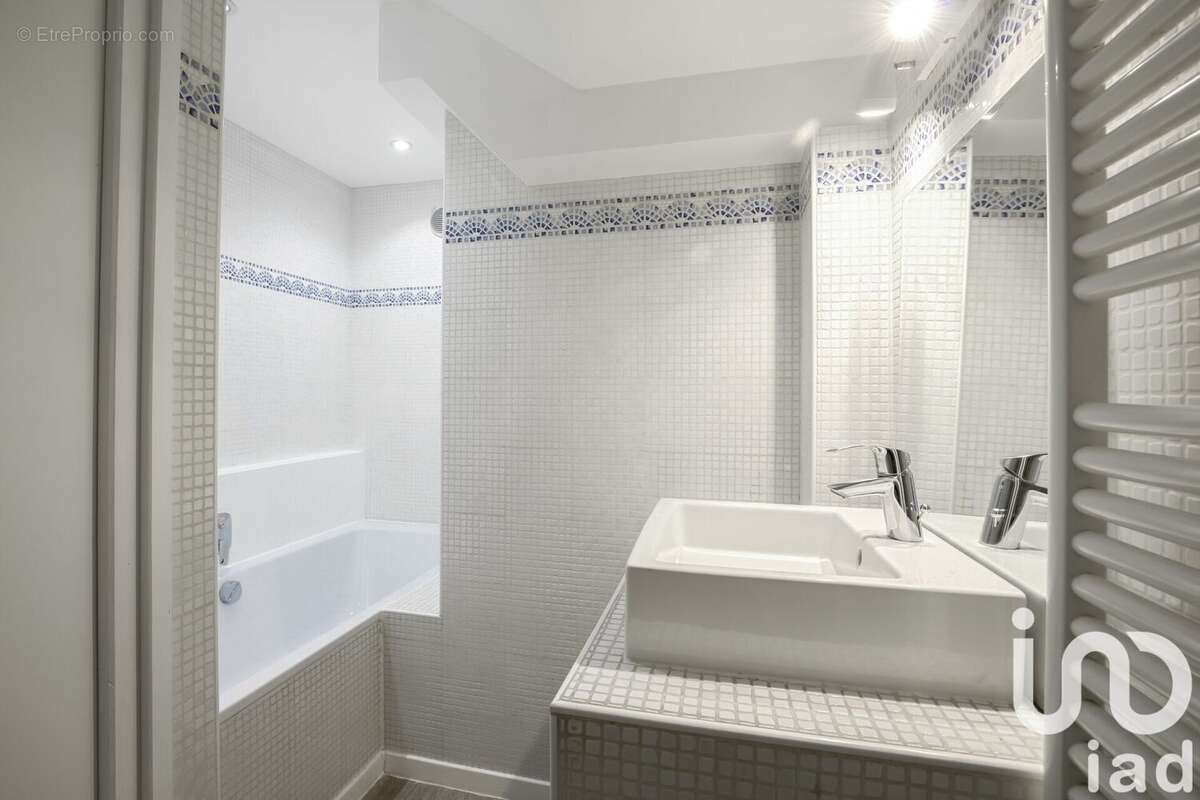 Photo 9 - Commerce à LE PLESSIS-ROBINSON