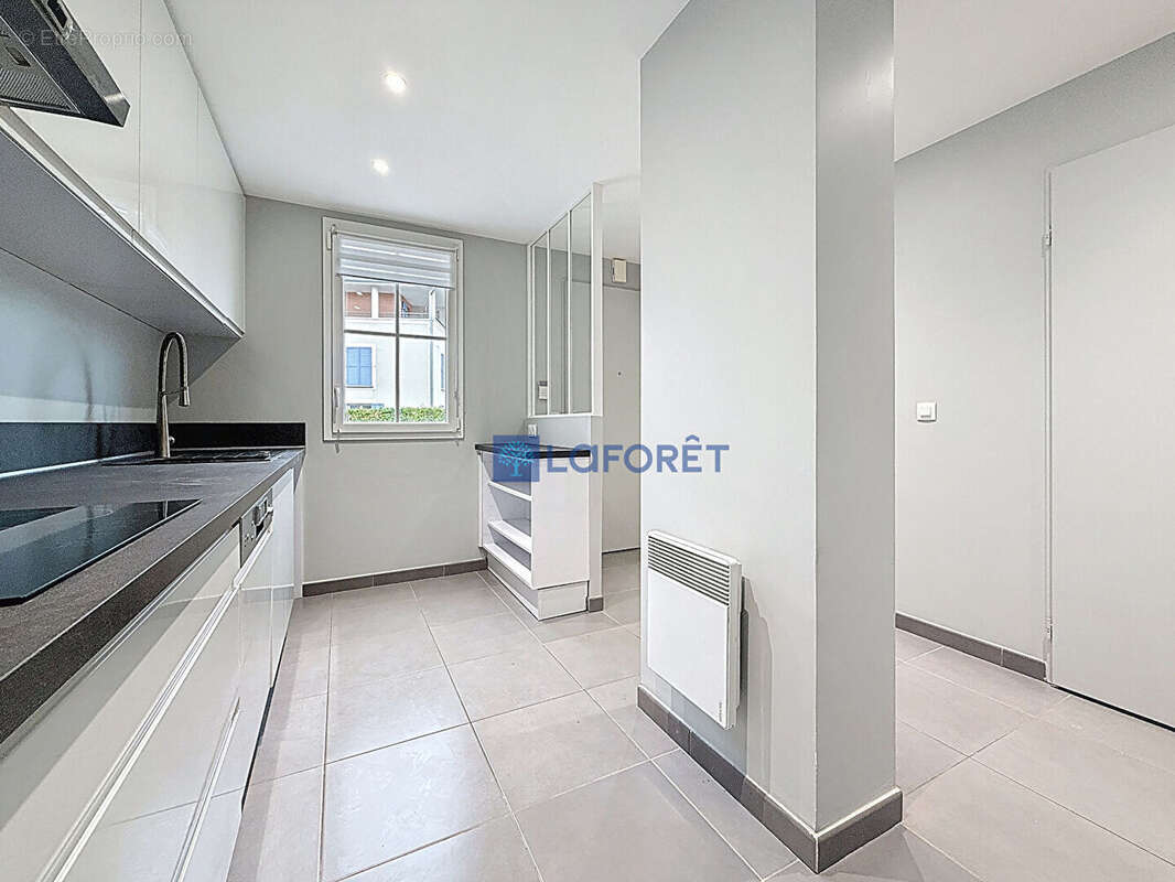 Maison à MAGNY-LE-HONGRE