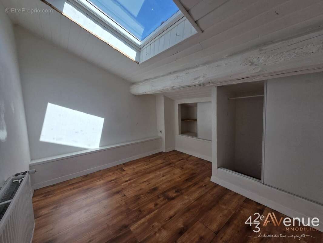 Appartement à SAINT-ETIENNE
