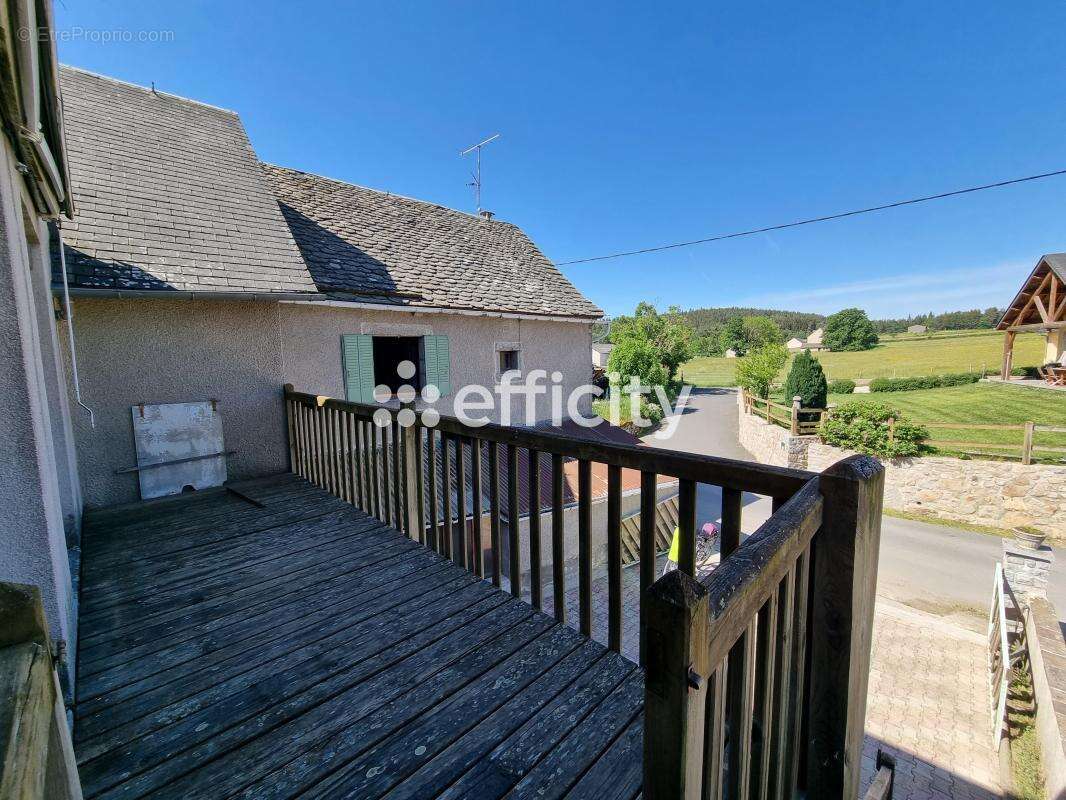 Maison 198 m² à Les Monts-Verts  - photo 4