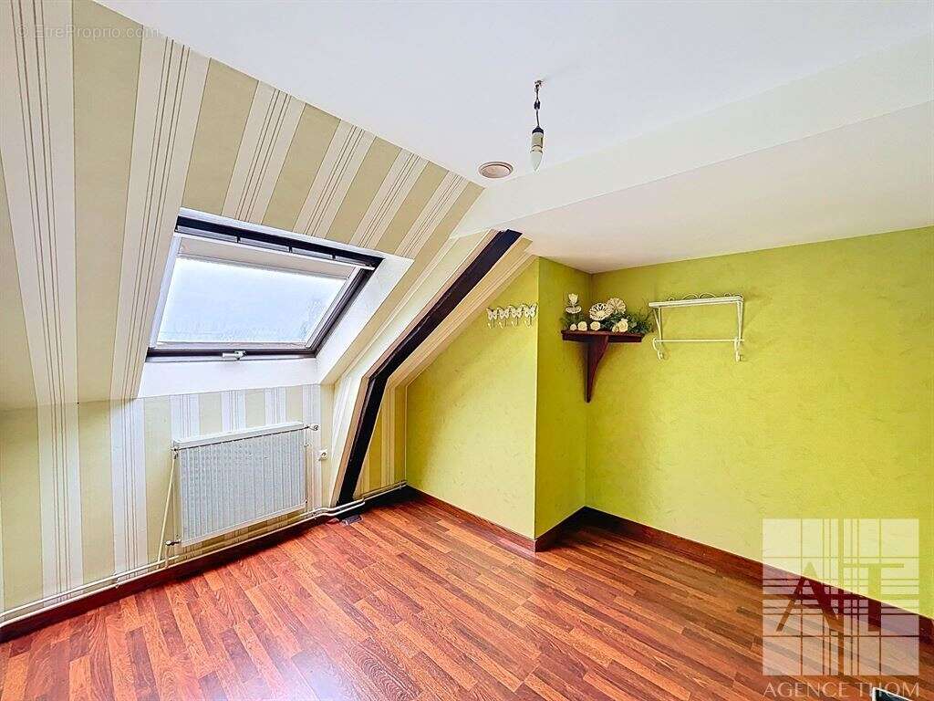 Maison à SAINT-DENIS-DE-GASTINES