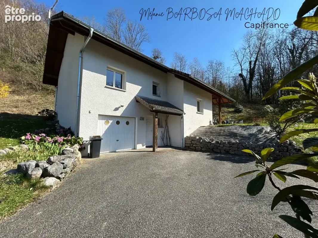 Maison individuelle à vendre 5 pièces à SERRIERES EN CHAUTAGNE (73) d'environ 117 m² à environ 30 minutes d'Aix-les-Bains et d'e - photo 1