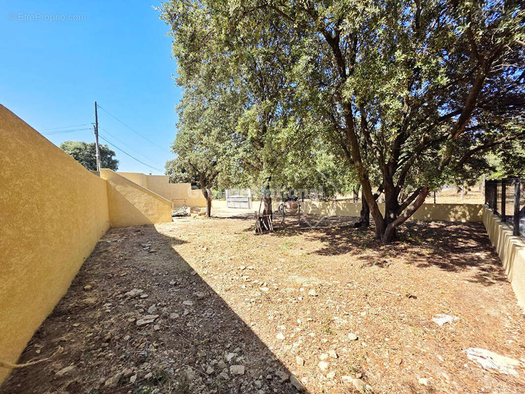 Superbe maison T4 de 110 m² avec piscine sur terrain de 748 m², Miramas 13140 - photo 7