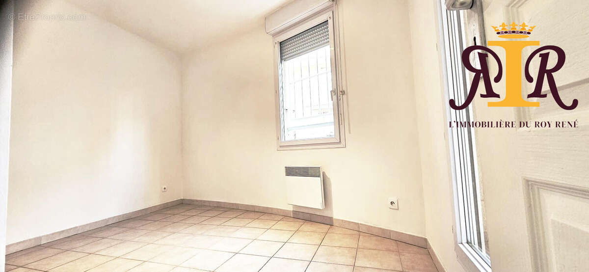 Appartement à MARSEILLE-5E