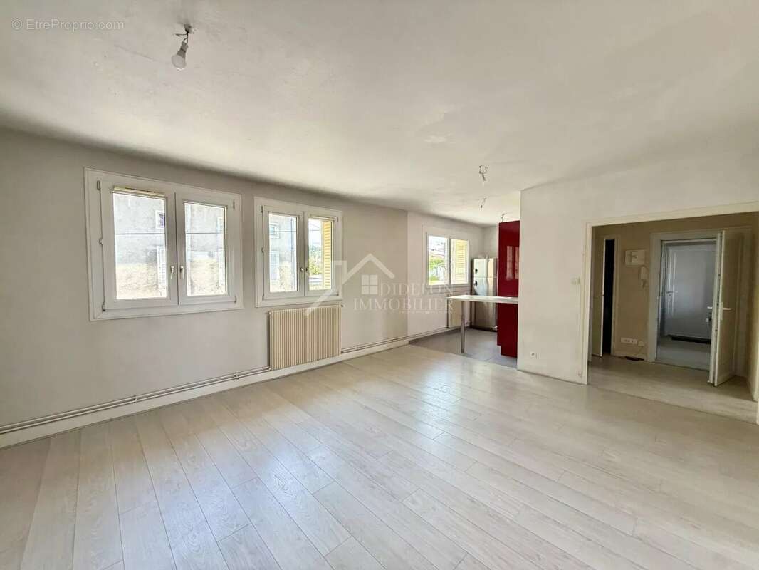 Appartement 3 pièces - 62 m² - parking - photo 2