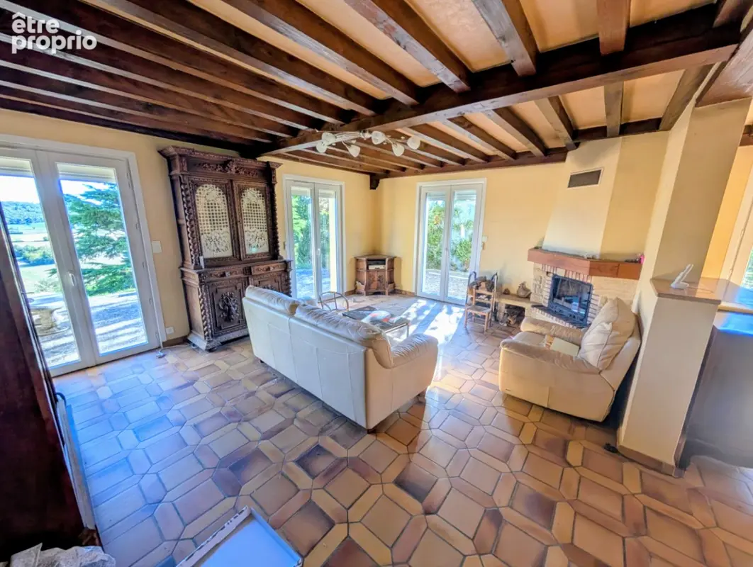 VILLA - SEPTEME - 8 pièces - 144 M² - photo 10