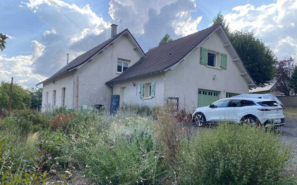 Maison à LA CROISILLE-SUR-BRIANCE
