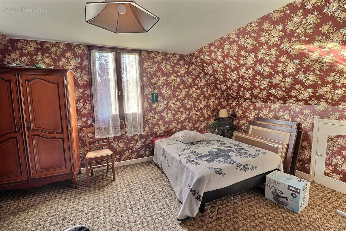 Maison à BAGNAC-SUR-CELE