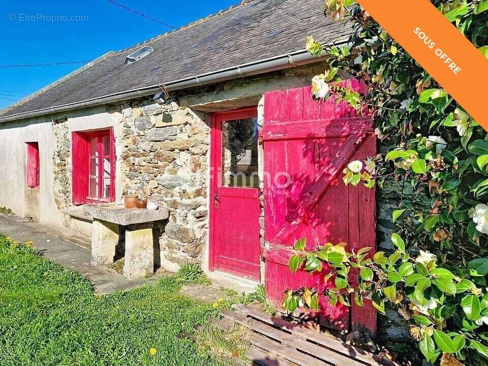Longère en pierre, 3 pièces de 60 m² à Cast 29150 - photo 4