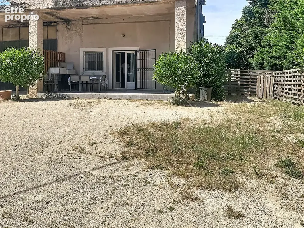 Appartement T3 de 86 m² avec jardin privatif de 340 m² & Grand Garage Châteauneuf-du-Pape - photo 6