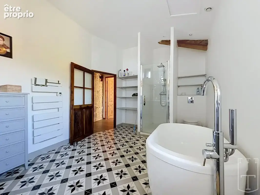 Maison de caractère au coeur du village - photo 10